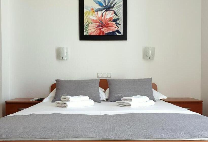 חדר סטנדרט לארבעה נוף לים, Sunset Split Rooms