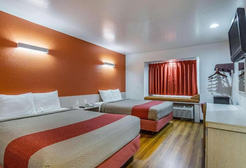 Номер Стандарт, Motel 6mcalester, Ok