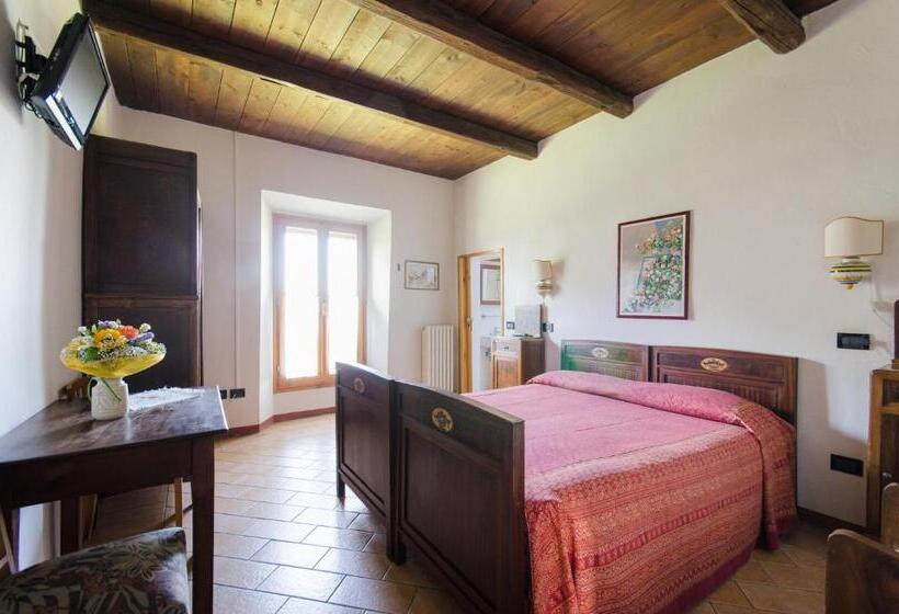 Номер Стандарт Вид на Бассейн, Agriturismo Ca'de'gatti