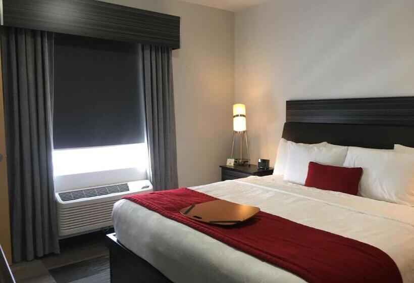 Люкс Superior, Best Western Plus Airport Inn & Suites