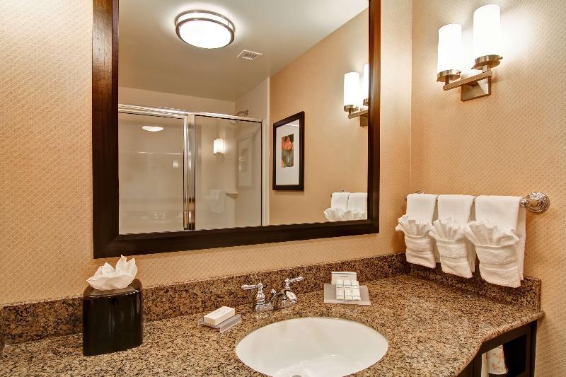 Полулюкс Кровать Кинг, Hilton Garden Inn Woodbridge