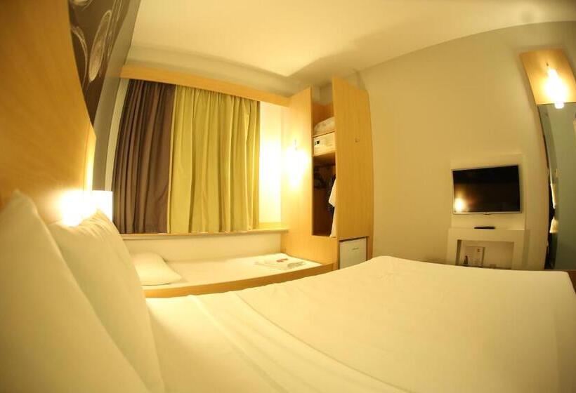 Номер Стандарт, Ibis Jatai