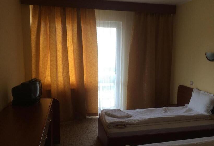 Номер Стандарт Индивидуальный с Балконом, Park Hotel Ribaritsa