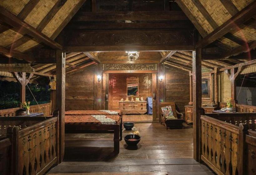 Номер Deluxe с Балконом, Surya Shanti Villa Sidemen
