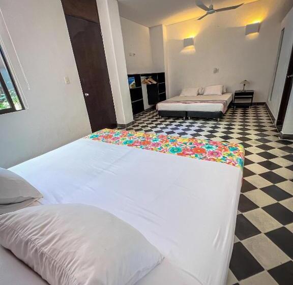 클래식 4인 룸, The Orange House Santa Marta