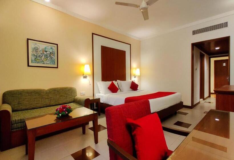 Номер Deluxe Кровать Кинг, Fariyas Resort, Lonavala