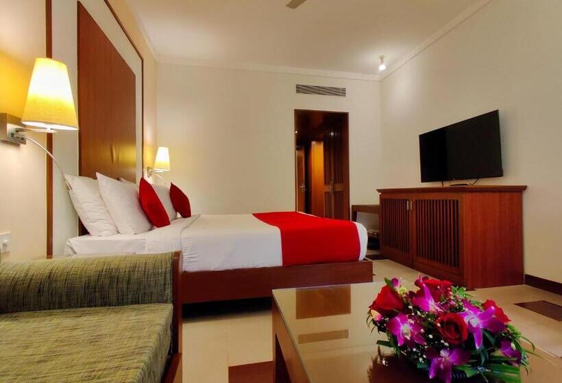 Номер Deluxe Кровать Кинг, Fariyas Resort, Lonavala