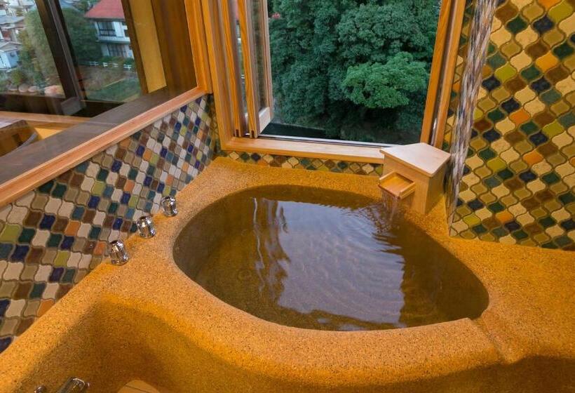 Номер Стандарт с Гидромассажем, Ryokan Oomuraya