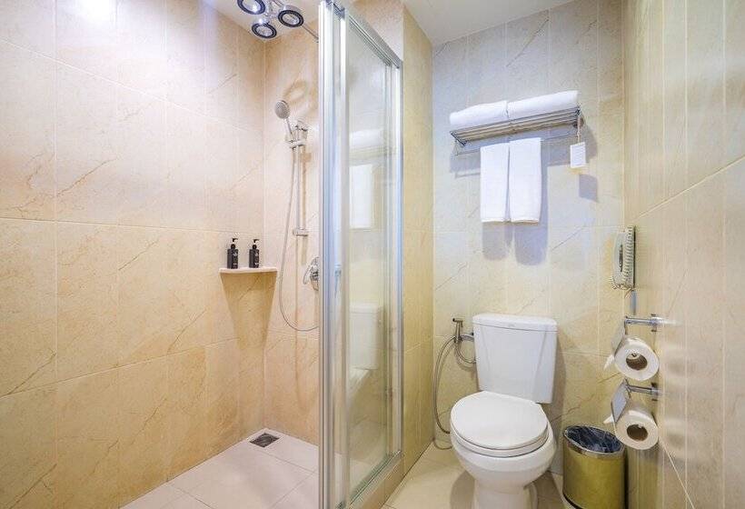 프리미엄 룸 풀장 전망, Ramada By Wyndham Phuket Deevana