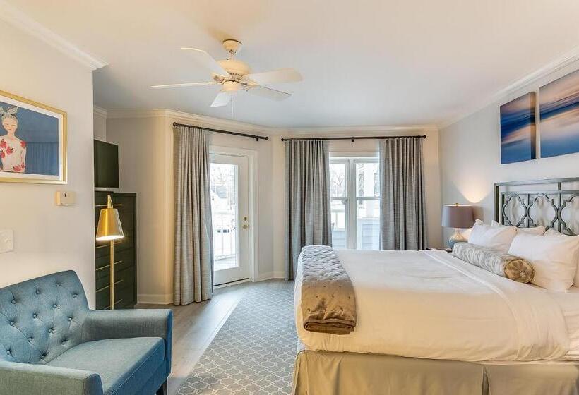 Номер Deluxe Кровать Куин, The Geneva Inn