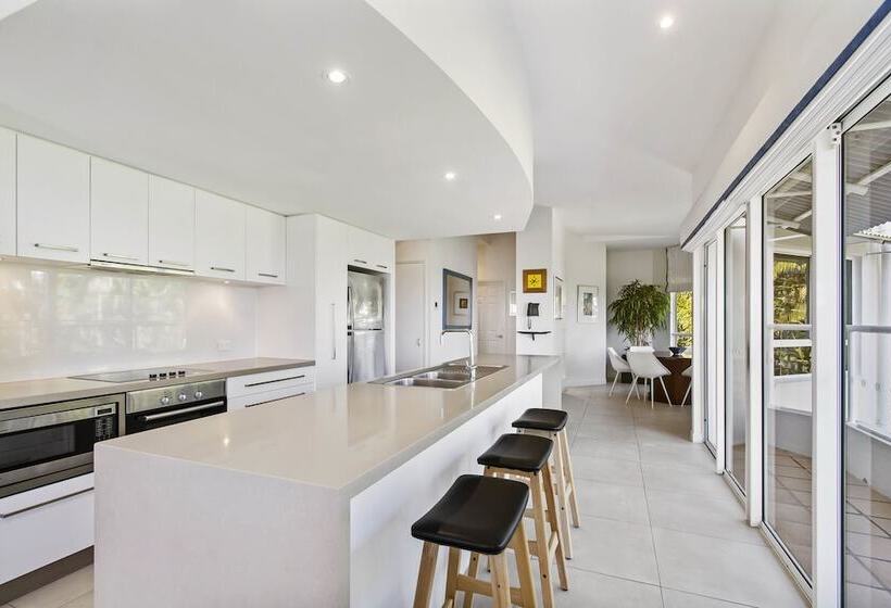 شقة غرفة واحدة مطلة على البحر, The Lookout Resort Noosa
