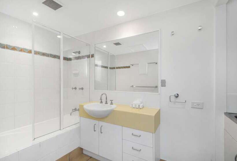 شقة 3 غرف, The Lookout Resort Noosa