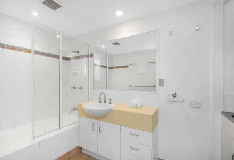 شقة 3 غرف, The Lookout Resort Noosa