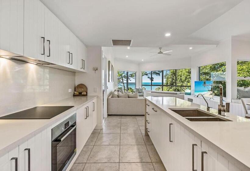 شقة ديلوكس غرفة نوم واحدة مطلة على البحر, The Lookout Resort Noosa