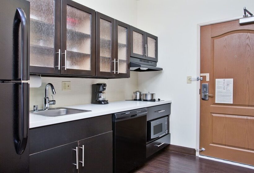 스탠다드 스튜디오 더블 침대, Candlewood Suites Fort Campbell   Oak Grove, An Ihg