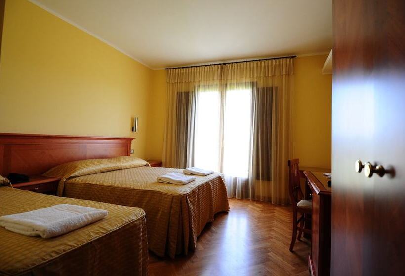 اتاق خانوادگی, Corte Dei Greci Resort & Spa