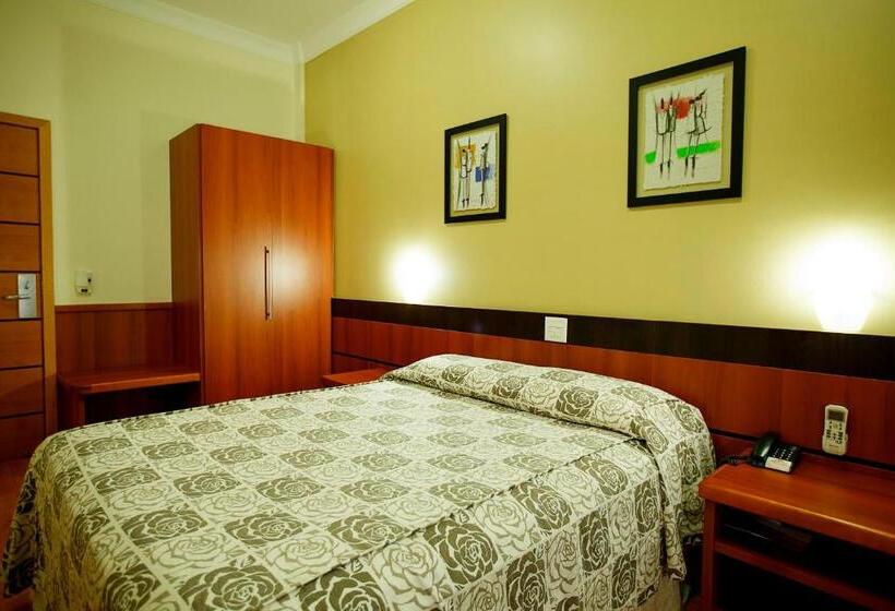 디럭스 룸, Eston Hotel   Localização Central Privilegiada  Pet Friendly