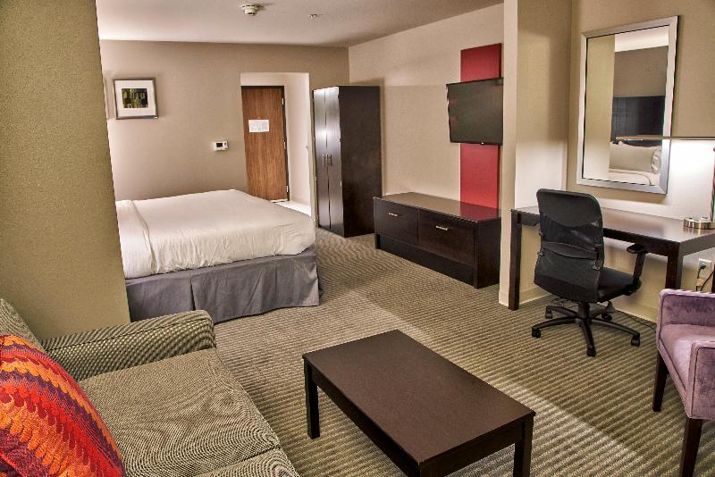 Люкс Кровать Кинг, Holiday Inn Express & Suites Tulsa Ne   Claremore By Ihg