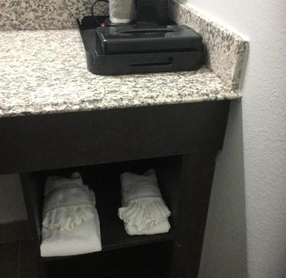 Номер Стандарт, Muskogee Inn And Suites