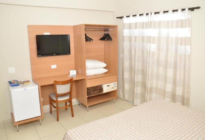 스탠다드 트리플 룸, Lotus Hotel   à 6 Km Do Santuário De Aparecida Sp
