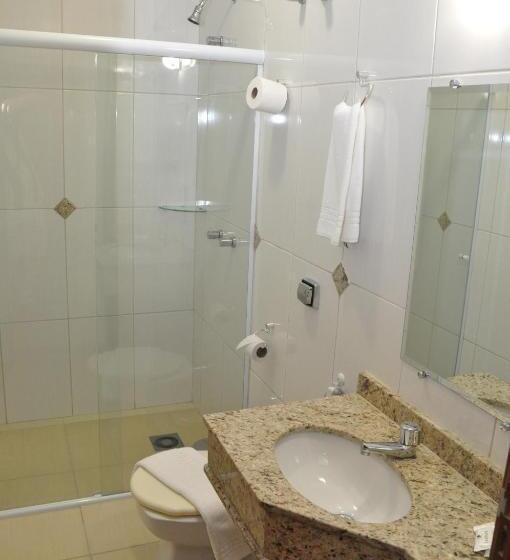 4인용 스탠다드 룸, Lotus Hotel   à 6 Km Do Santuário De Aparecida Sp