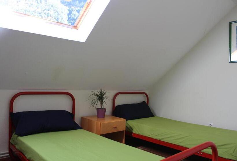 Номер Стандартный с Видом, Albergue De Canfranc Estación