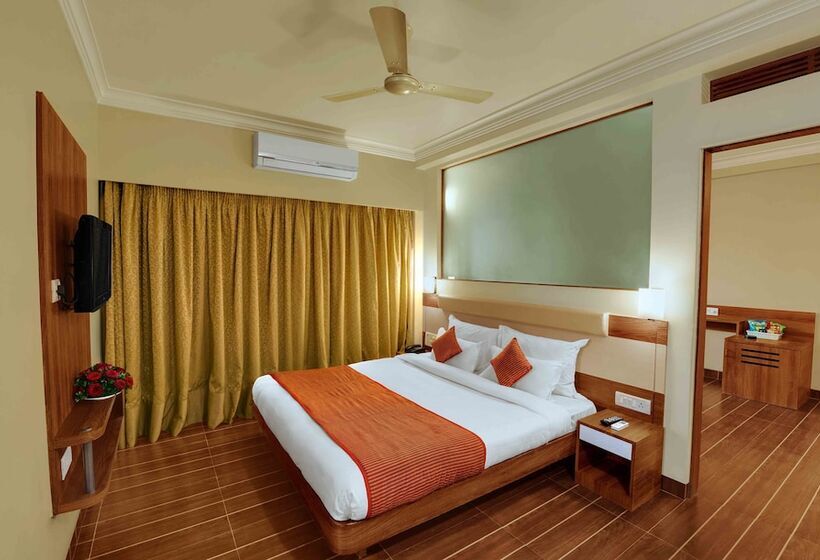 Полулюкс, Daiwik Hotels