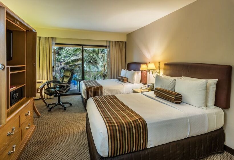 带2个双人床的标准工作室, Wyndham Garden Guadalajara Expo Plaza Del Sol