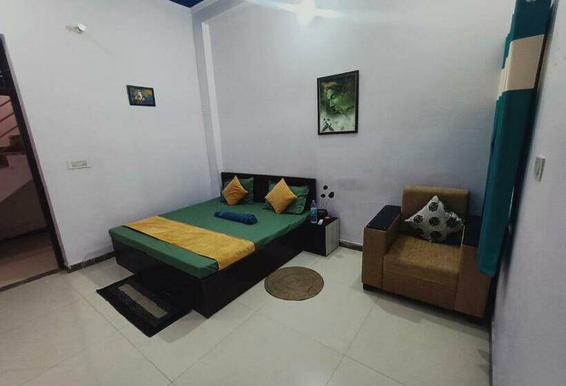 经济房, Atithi Guest House