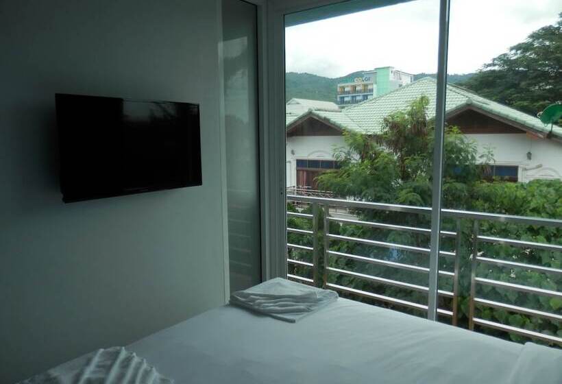 اتاق استاندارد با بالکن, Cheeky Monkey S Samui