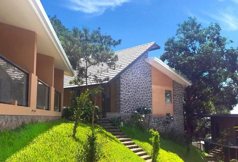 Номер Клуб, Poetree Thekkady