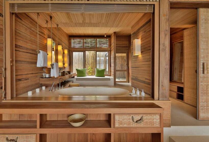 ویلای 3 خوابه, Six Senses Con Dao   Turtle Island Paradise