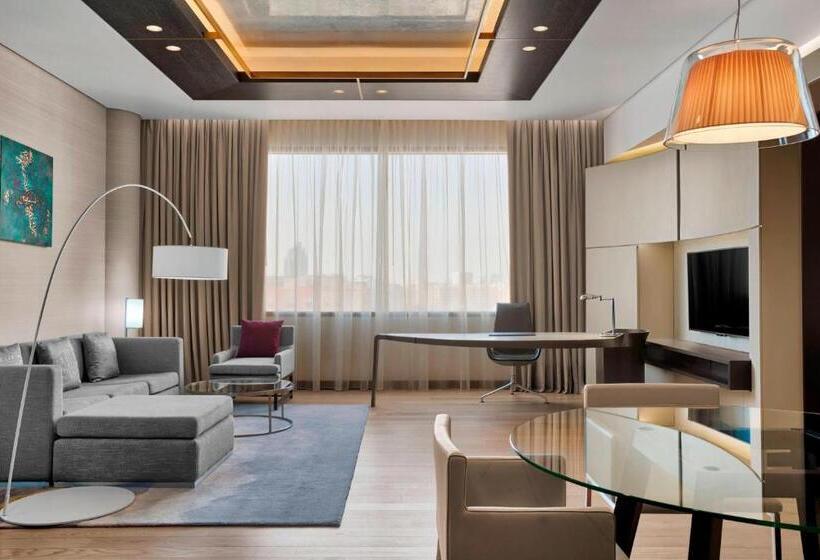 Люкс Сеньор, The Westin Doha Hotel & Spa