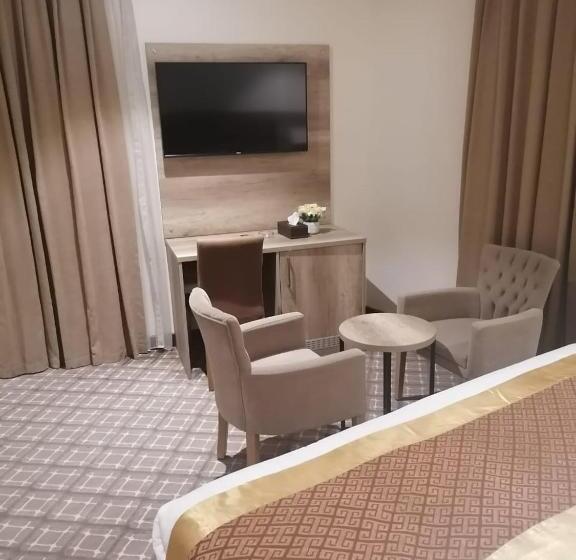 Полулюкс, Burj Al Hayat Hotel Suites   Al Olaya