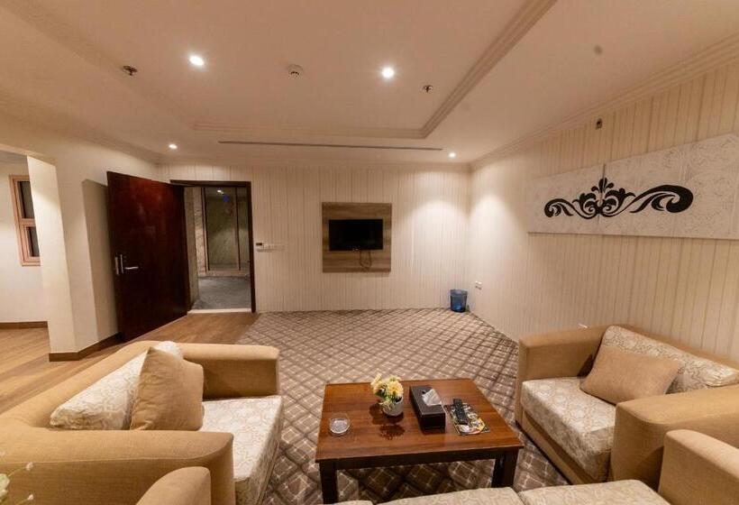 Номер Superior, Burj Al Hayat Hotel Suites   Al Olaya