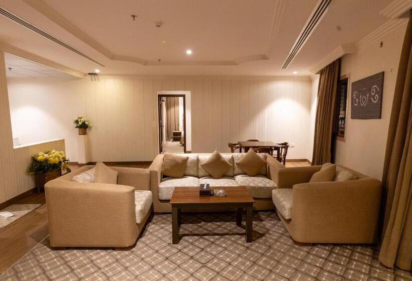 Номер Superior, Burj Al Hayat Hotel Suites   Al Olaya