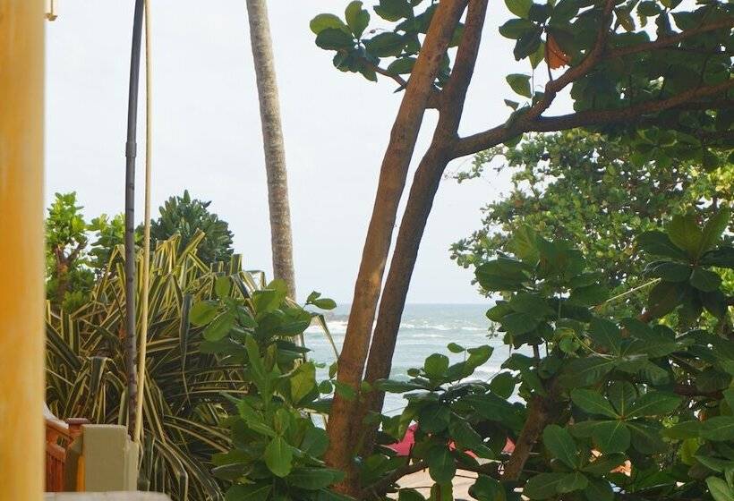 Quarto Deluxe, Thaproban Beach House