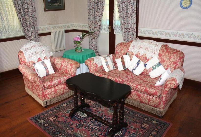스위트, The Royal