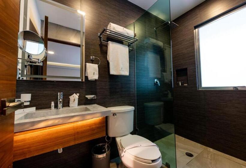 Suíte Executivo, Jtowers