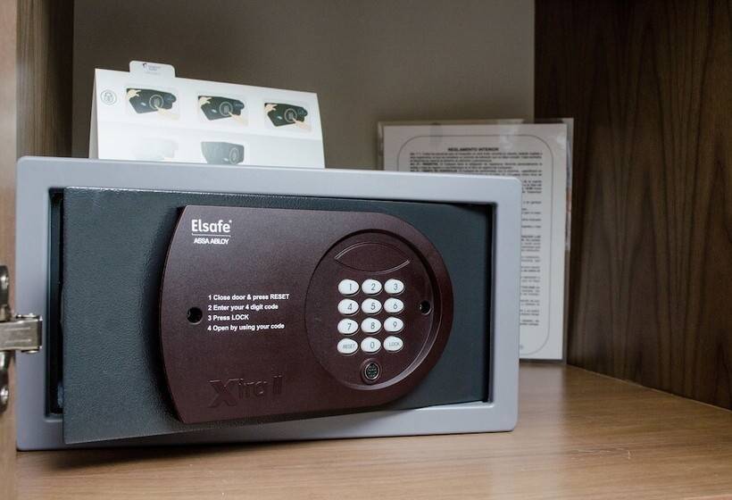 Suite com Varanda, Jtowers