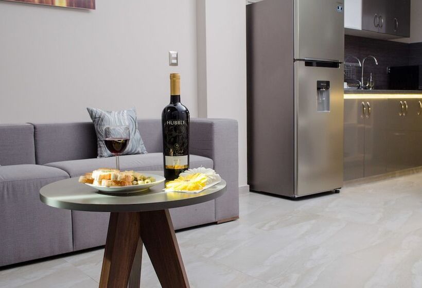 Suite com Varanda, Jtowers