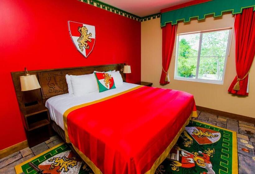 Thematic Family Room, Legoland® Florida Resort