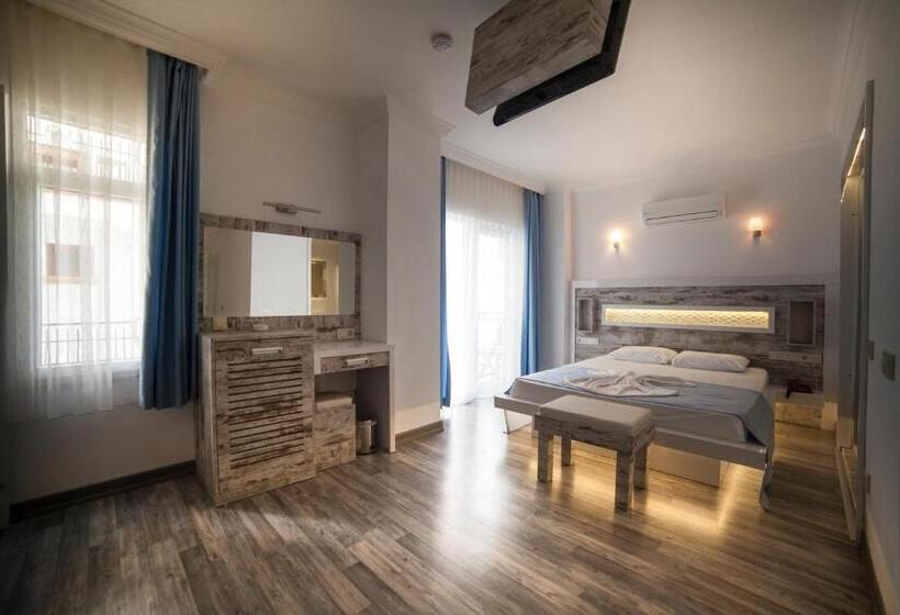 Quarto Triplo Estandar, Nur
