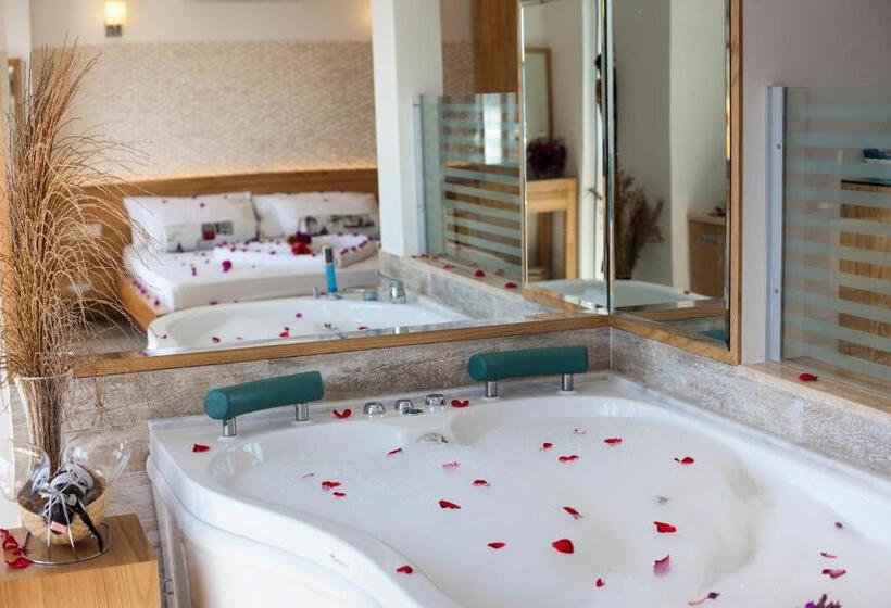 Quarto Estandar com Hidromassagem, Nur