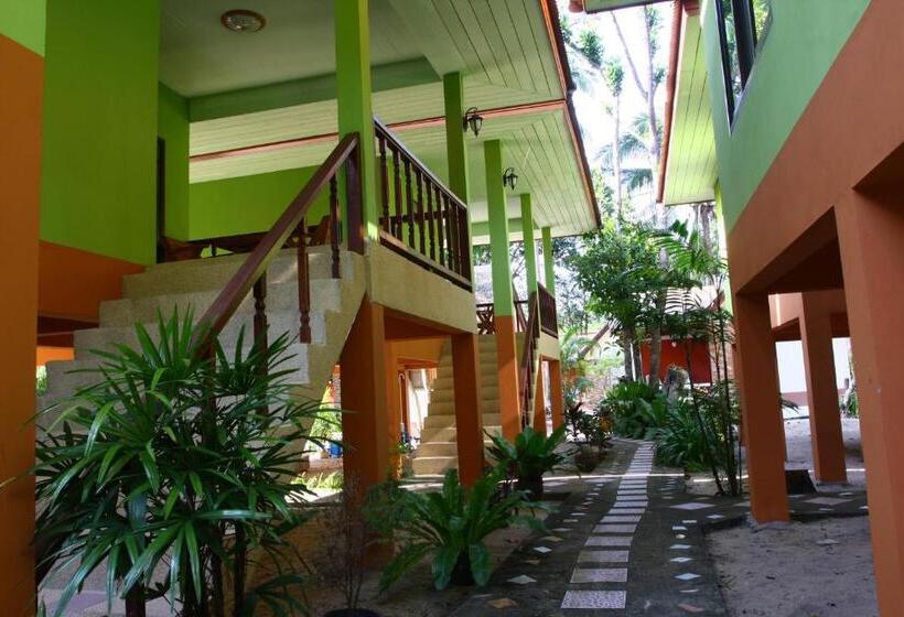 패밀리 방갈로, Phalarn Inn Resort