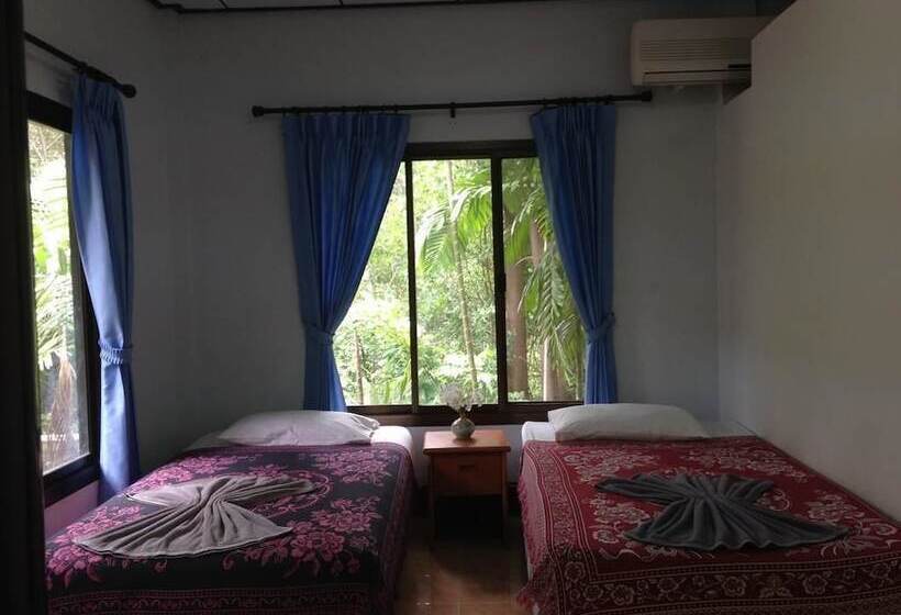 패밀리 방갈로, Phalarn Inn Resort