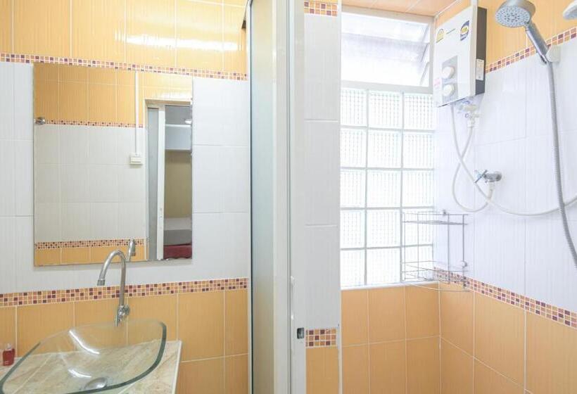 Quarto Triplo Estandar, Ac Habitat Bangkok