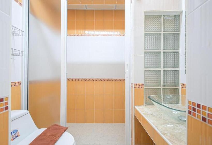 Quarto Triplo Superior, Ac Habitat Bangkok