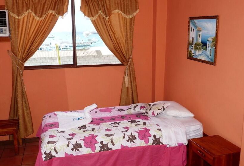 Chambre Quadruple Standard, Castro Galapagos