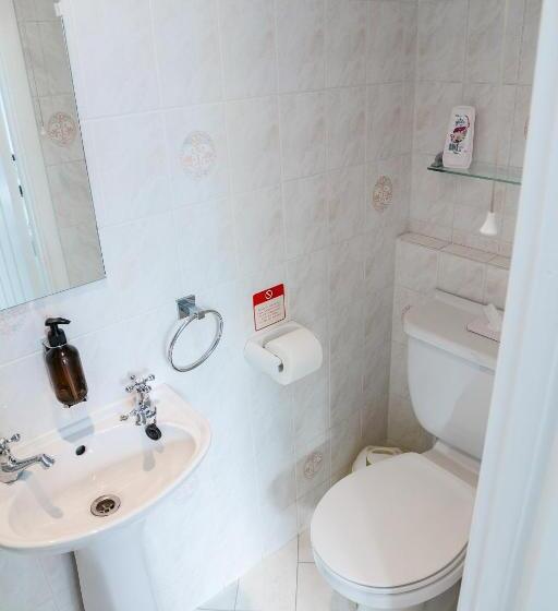 Стандартный Номер Кровать Кинг, Kingsway Guesthouse   A Selection Of Single, Double And Family Rooms In A Central Location